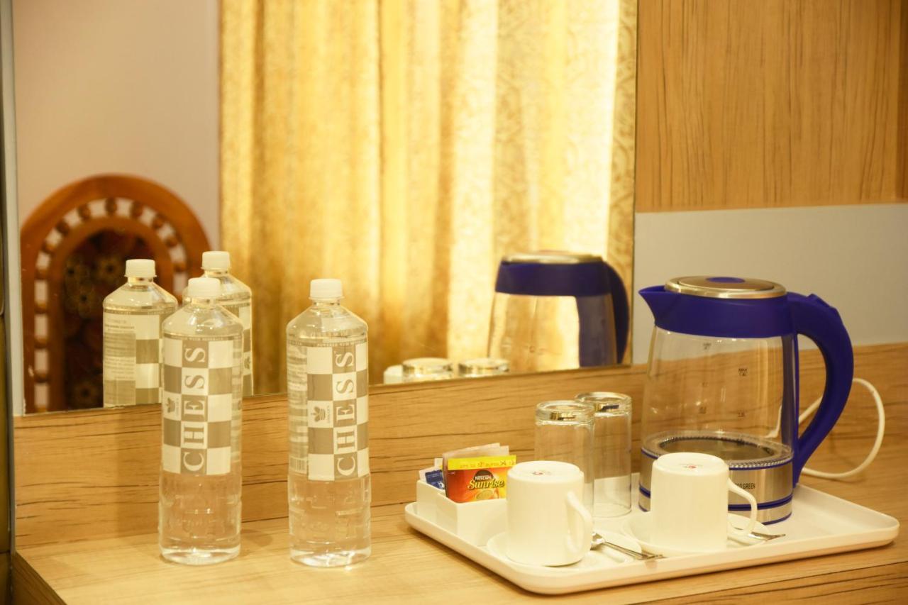 גוקרנה Hotel Om International מראה חיצוני תמונה
