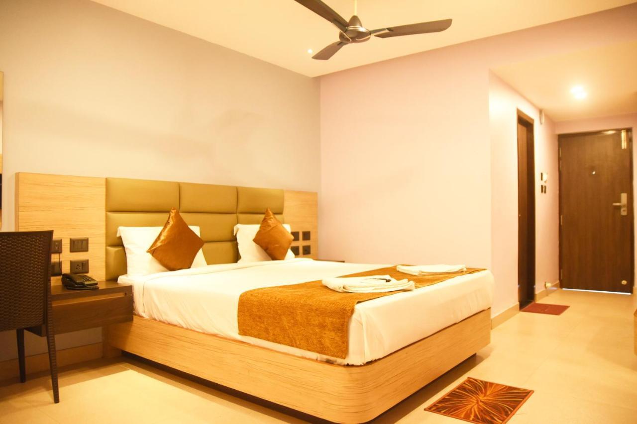 גוקרנה Hotel Om International מראה חיצוני תמונה