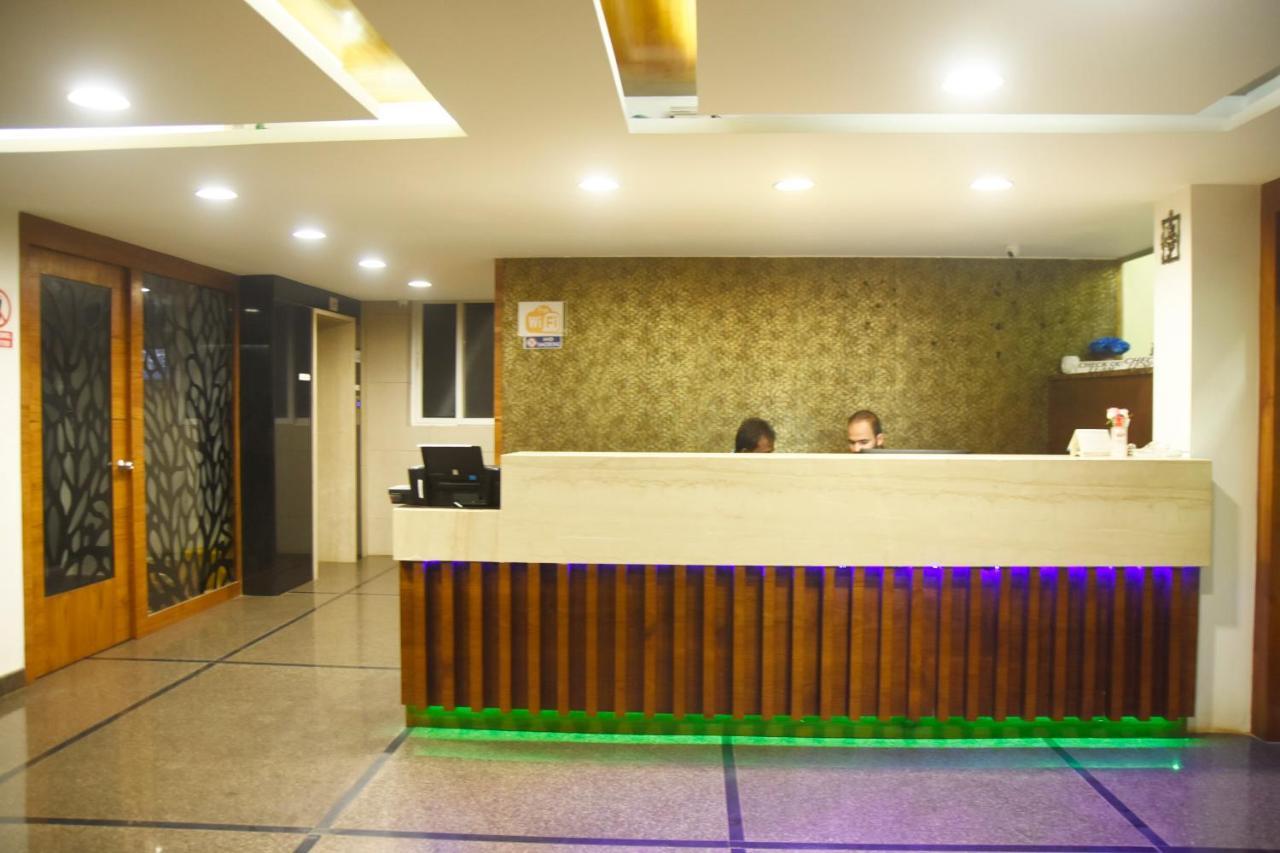גוקרנה Hotel Om International מראה חיצוני תמונה