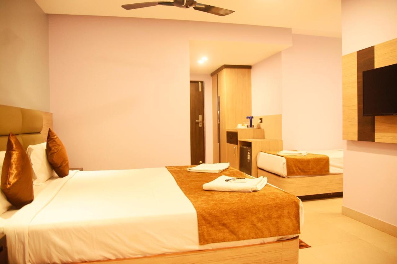 גוקרנה Hotel Om International מראה חיצוני תמונה